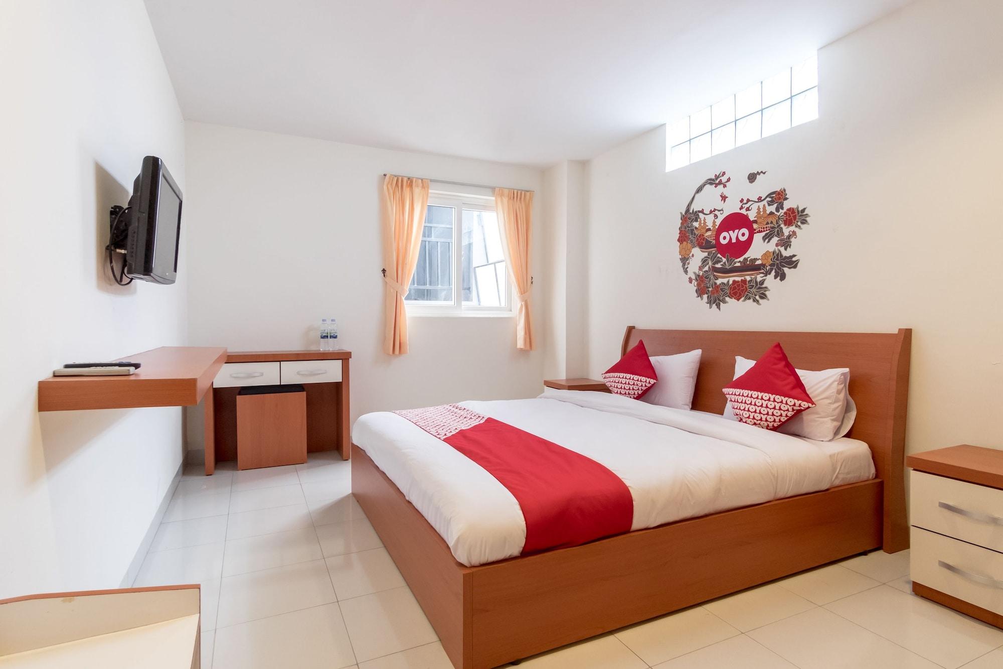 Oyo 294 Andrea Residence Syariah Medan Exteriör bild